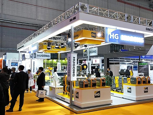 进博会首日欧博abg官网意大利CEA展位精彩泛起